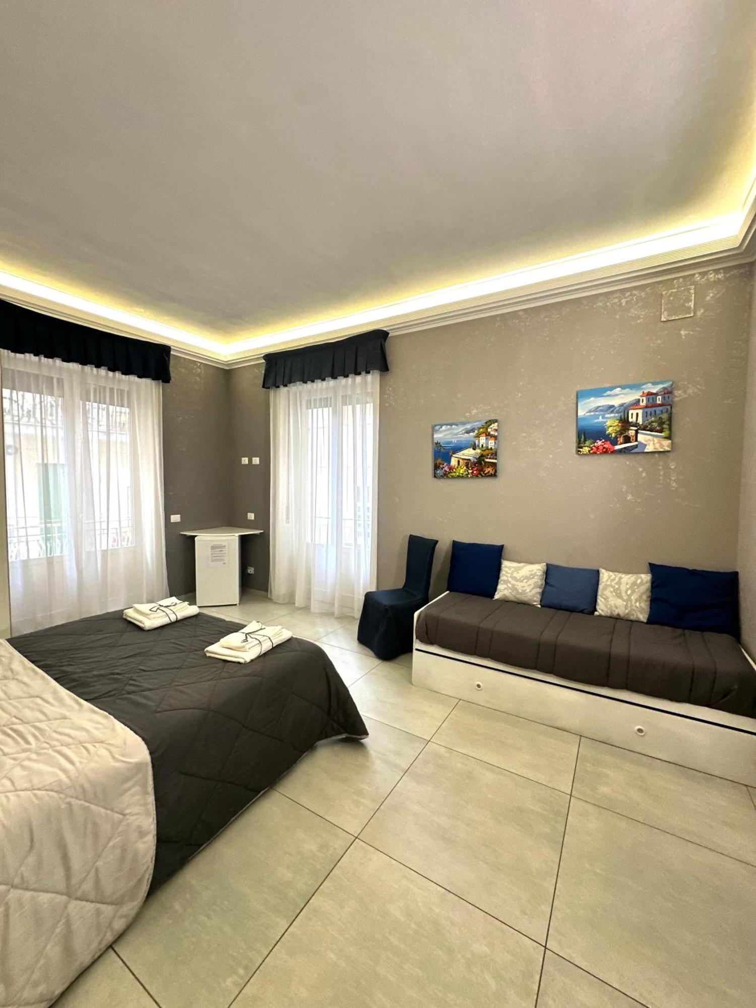 Bed and Breakfast Tuttoincentro Salerno Esterno foto